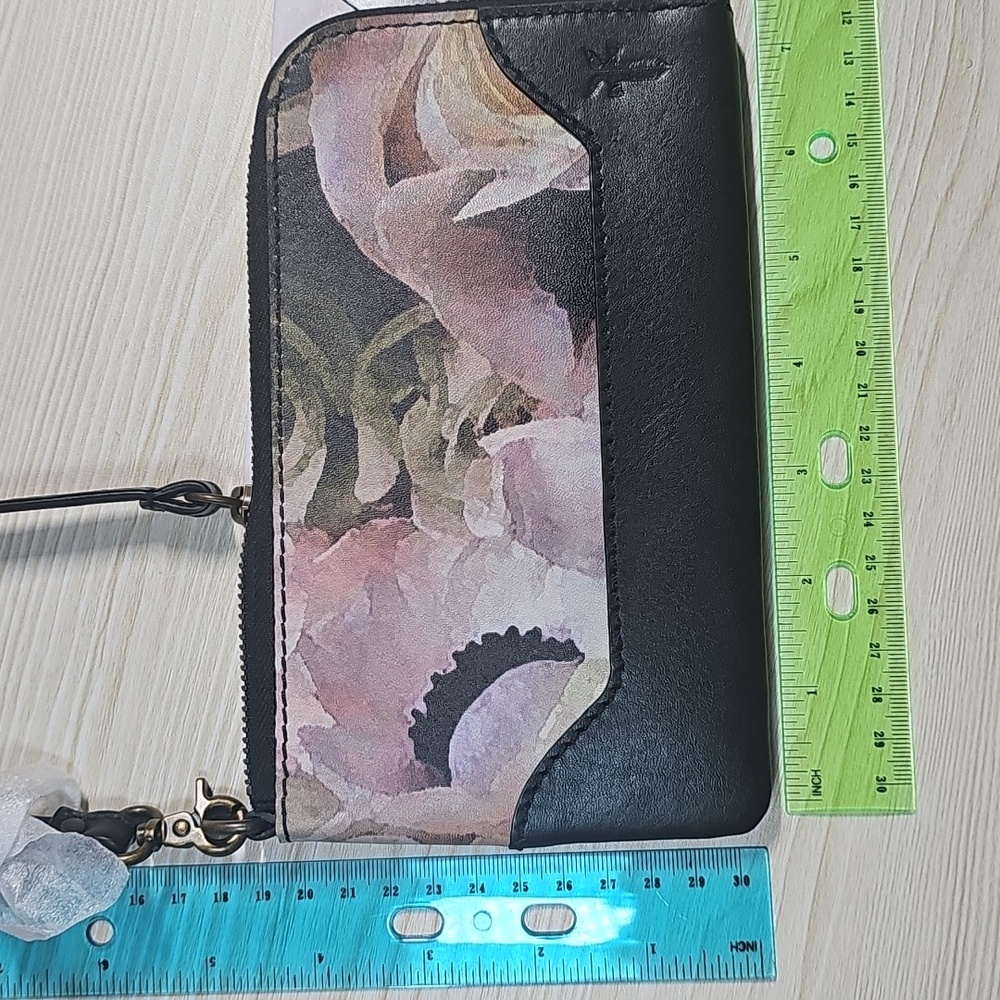 NEW Frye Effie Floral Print Wristlet Zip-around card holder Gold Hardware H13 - Picture 3 of 11
